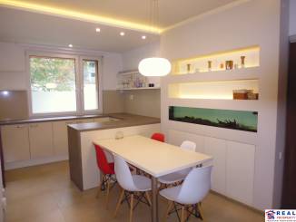Sale Four+ bedroom apartment, Four+ bedroom apartment, Alexandra Matuš